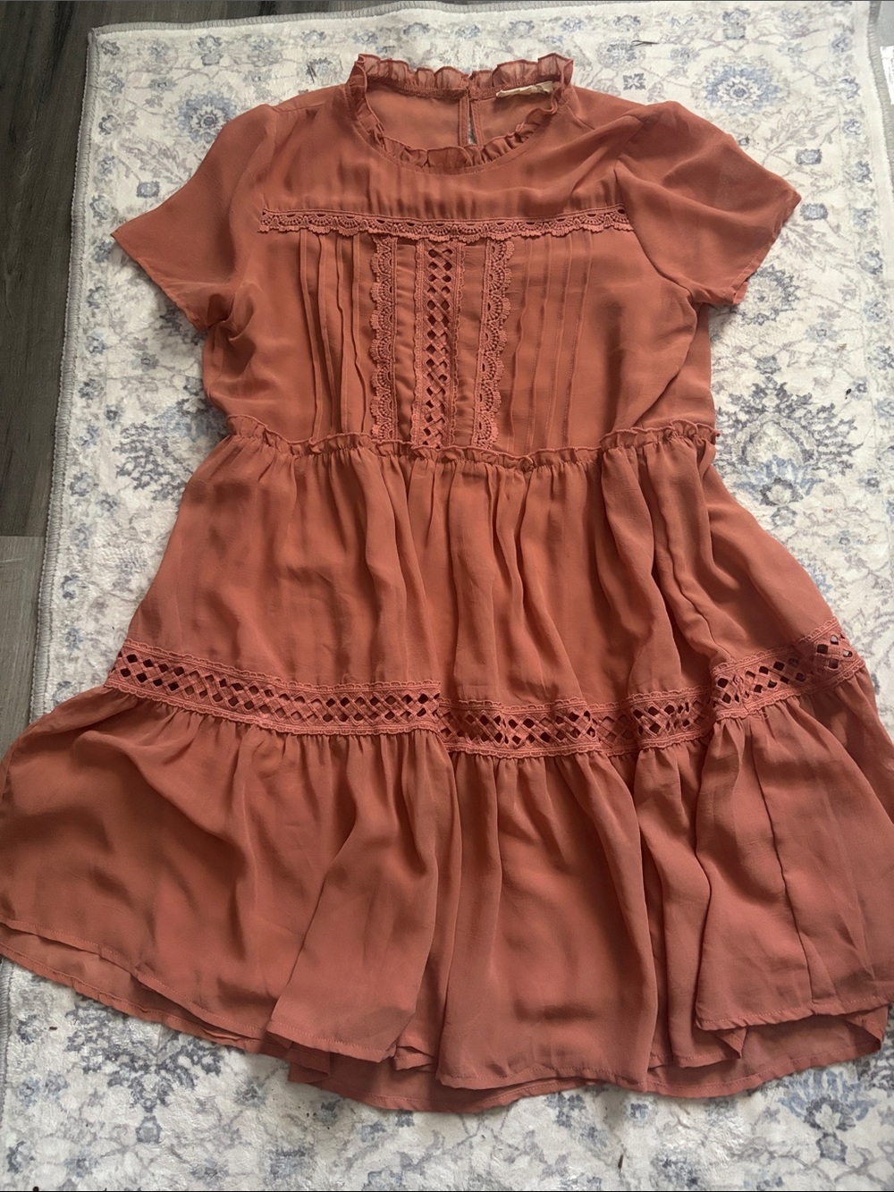 entro Rust Lace-Trim Tiered Casual Dress